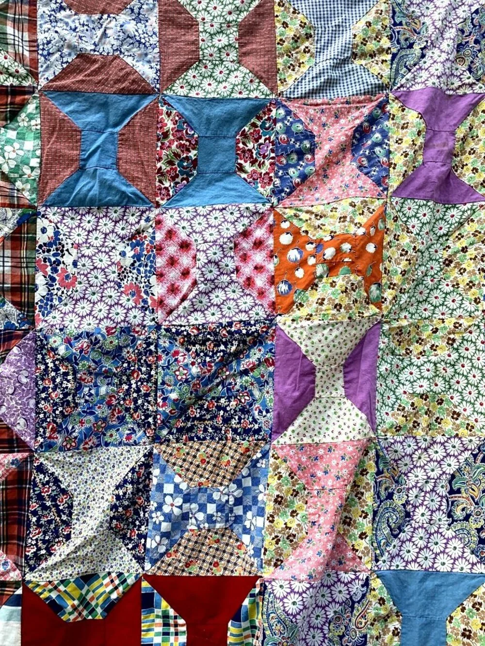 Vintage Handmade Bow Tie Pattern Quilt Top 96x71 Machine Sewn Some Feed Sack